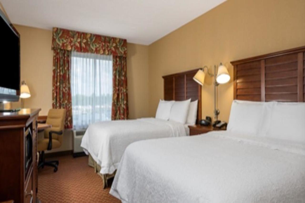 Hampton Inn & Suites Florence-North-I-95 Εξωτερικό φωτογραφία